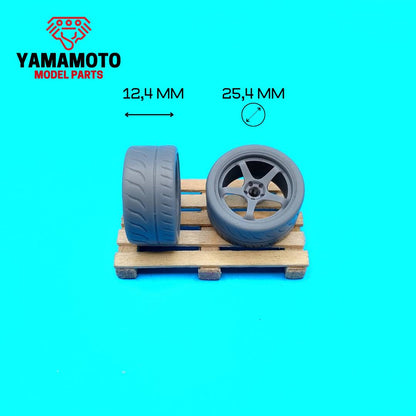 ADVAN GT4 18" + TYRES