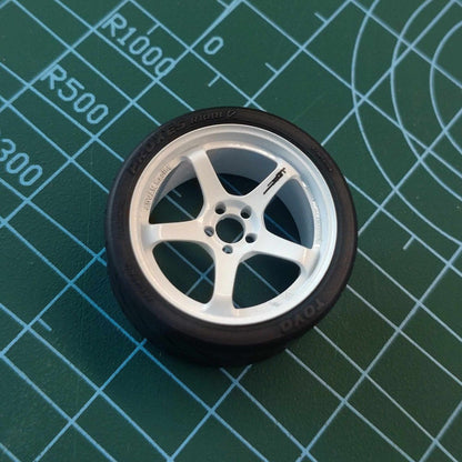 ADVAN GT4 18" + TYRES